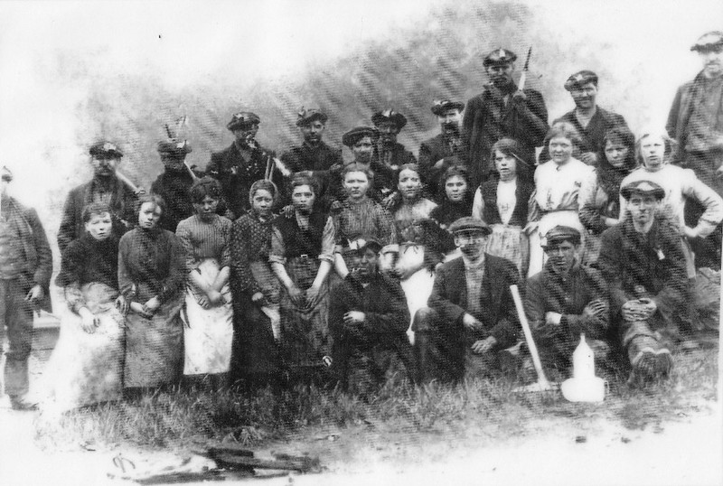 Foulsheils colliery miners