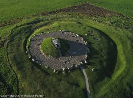 cairnpapple hill in the bathgate hills predates stonehenge and is over 6000 years old