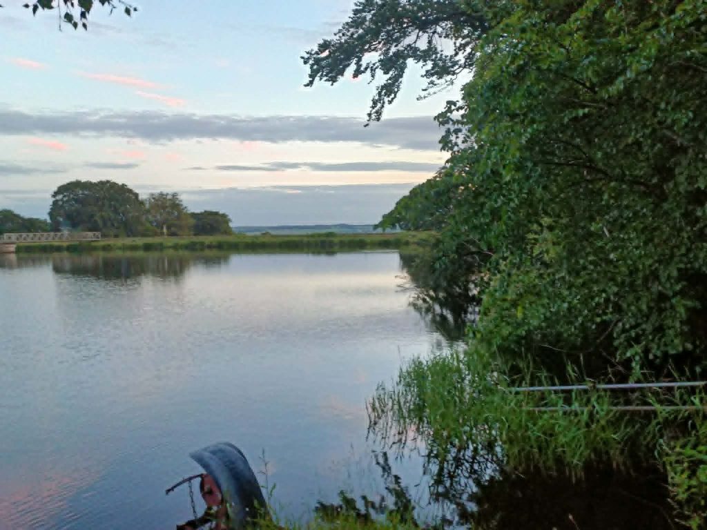 Beside the vanishing loch of lochcote sits the lochcote reservoir